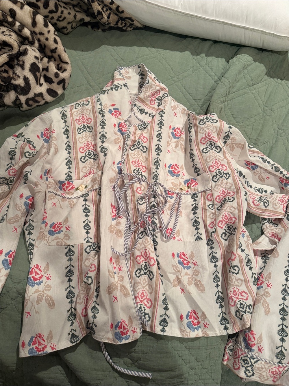 Ladies Pajamas Floral long sleeve short set XL NWOT